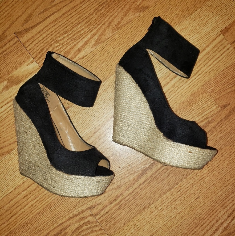 Size 9 wedge